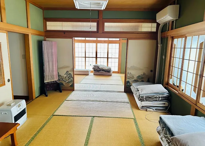 青森伝統芸能を楽しめる繭子の宿