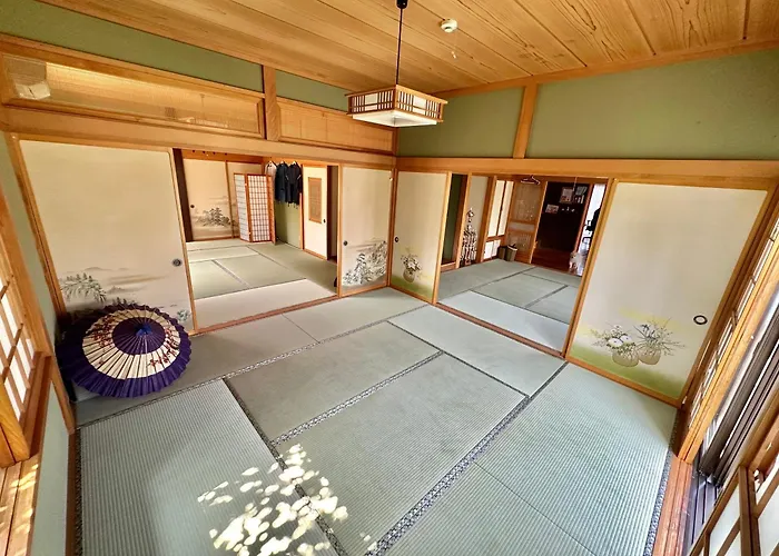 青森伝統芸能を楽しめる繭子の宿