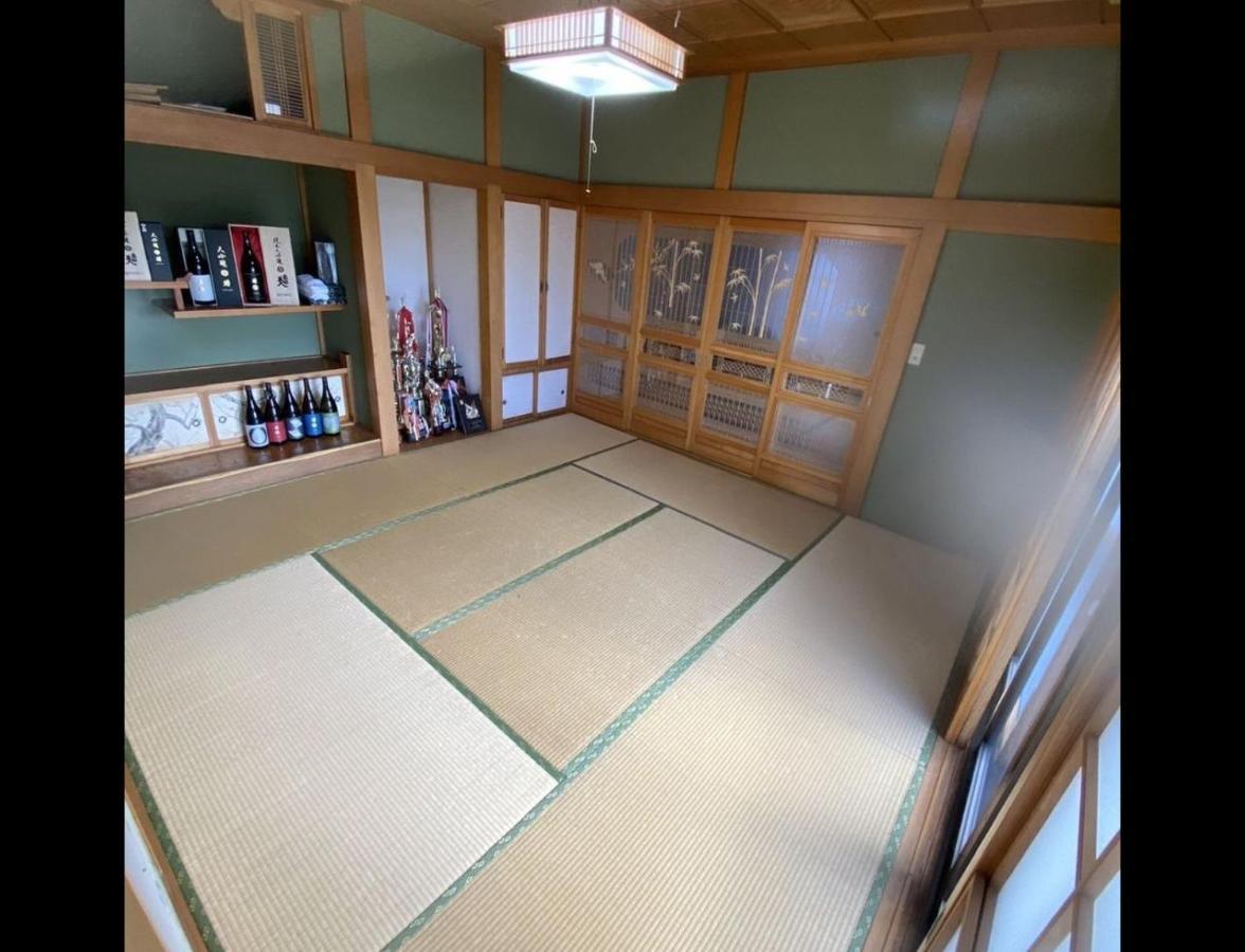 Maison d'hôtes 青森伝統芸能を楽しめる繭子の宿 *